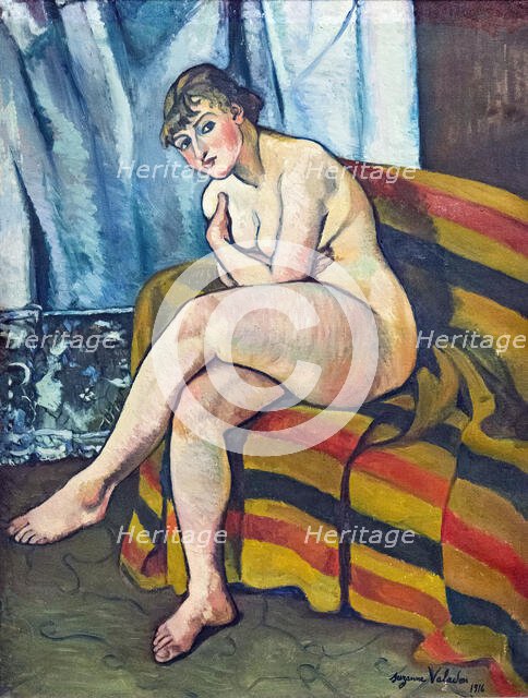 Nu assis sur un canapé, 1916. Creator: Valadon, Suzanne (1865-1938).