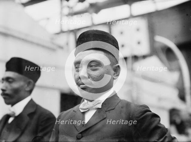 Sultan of Sulu with others, 1910. Creator: Bain News Service.