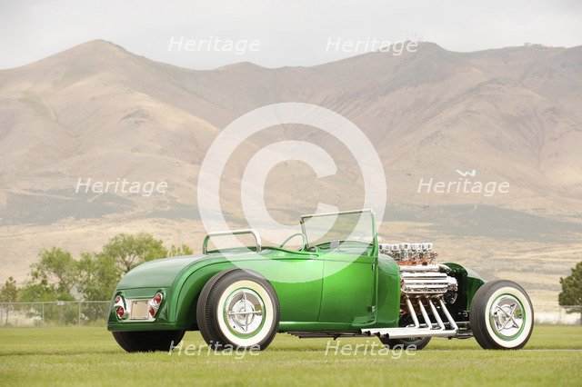 Ford Roadster Custom 1929. Artist: Simon Clay.