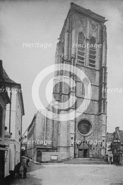 St. Waast [i.e. Vaast] Church, Bethune, between c1915 and 1918. Creator: Bain News Service.