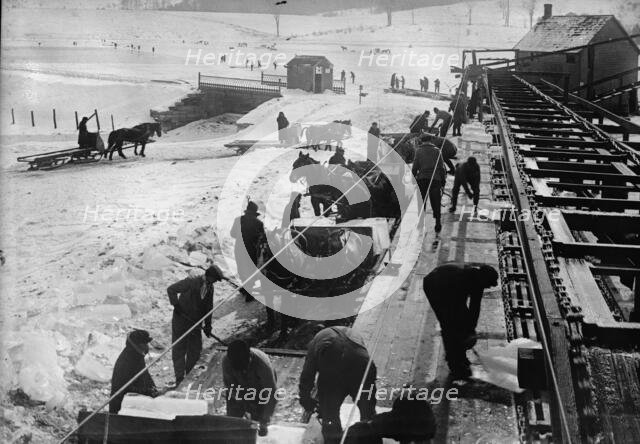 Loading ice, between c1910 and c1915. Creator: Bain News Service.