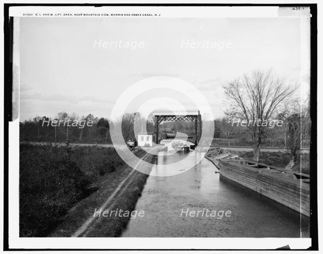D.L. and W. lift, open, near Mountain View, Morris and Essex Canal, N.J., between 1890 and 1901. Creator: Unknown.