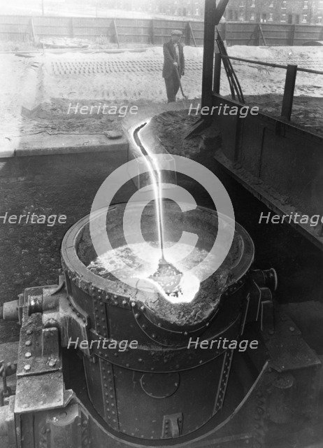 Molten steel, Park Gate Iron & Steel Co, Rotherham, South Yorkshire, April 1955.  Artist: Michael Walters