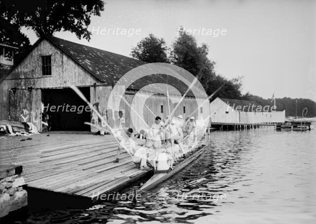 Yale Freshman 8, between c1910 and c1915. Creator: Bain News Service.