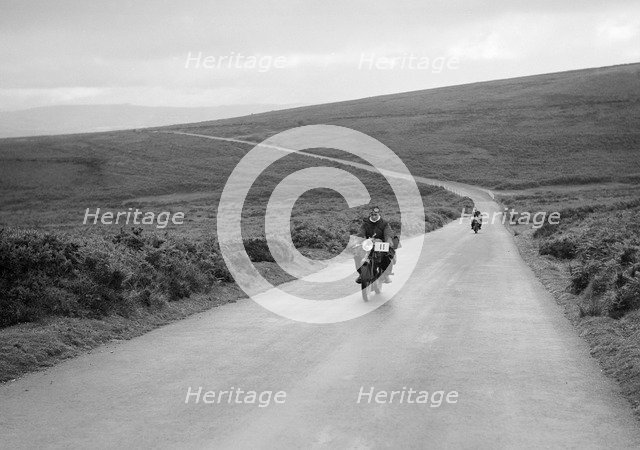 348 cc Velocette of GG Murdoch competing in the MCC Torquay Rally, July 1937. Artist: Bill Brunell.
