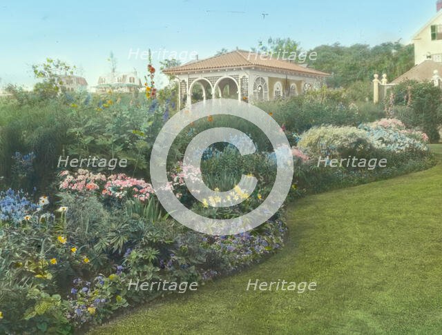 "Breaknolle,"...Ocean Boulevard, Little Boars Head, New Hampshire, 1920. Creator: Frances Benjamin Johnston.