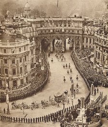 'Sailors Line The Route in Trafalgar Square', May 12 1937. Artist: Unknown.