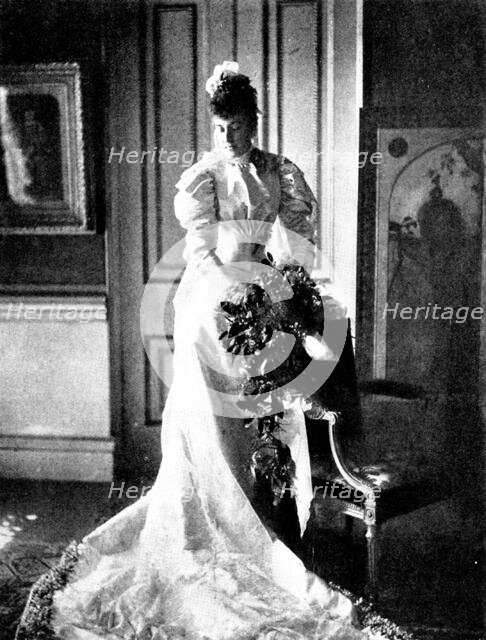 Marriage of the Duc d'Aosta & Princesse Hélène d'Orléans: the Duchesse...in her wedding dress, 1895. Creator: Gunn & Stuart.