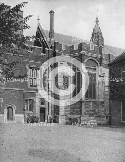 'College Hall, from Brewhouse Yard', 1926. Artist: Unknown.