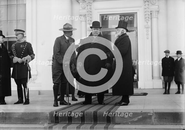 Founder of Boy Scouts Sir Robert Baden-Powell, William H. Taft, Archibald Willingham Butt, 1911. Creator: Harris & Ewing.
