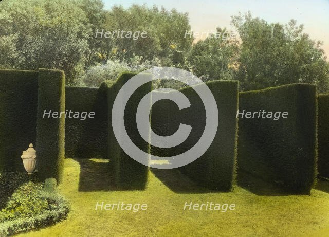 "Piranhurst," Henry Ernest Bothin house, 371 Cold Spring Road, Montecito, California., 1917. Creator: Frances Benjamin Johnston.