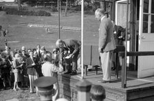 Earl Howe at the BARC Meeting, Brooklands, 25 May 1931. Artist: Bill Brunell.