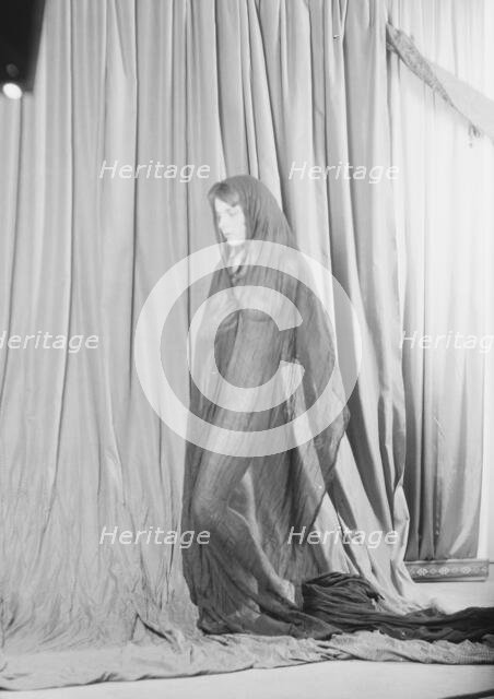 Braggiotti, Francesca, Miss, 1927 Creator: Arnold Genthe.