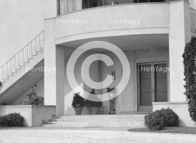 House at "The Shallows," property of Lucien Hamilton Tyng, Southampton, Long Island, 1931 Aug. Creator: Arnold Genthe.