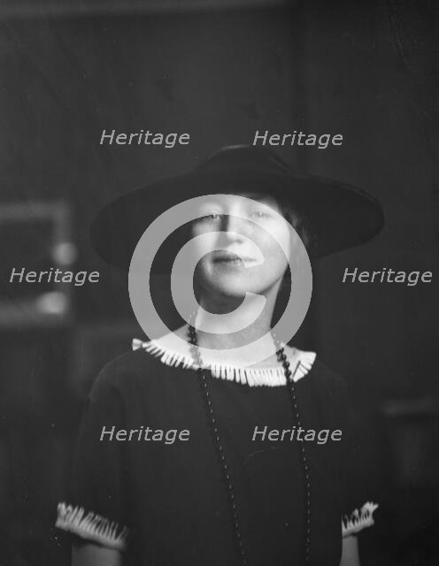 Cummings, Dorothy, Miss, portrait photograph, 1921 Creator: Arnold Genthe.