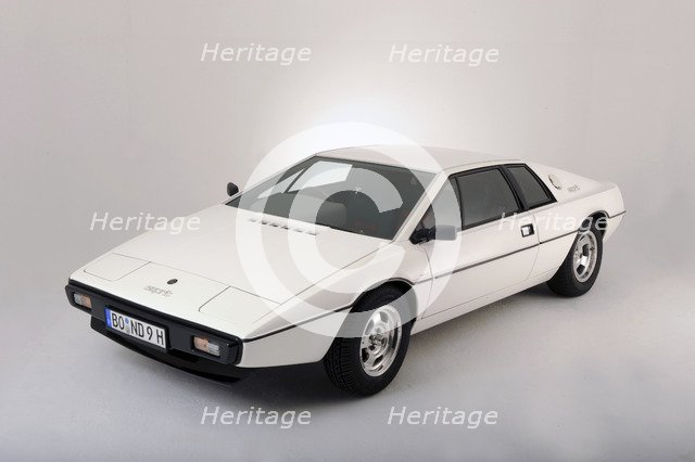 Lotus Esprit 1977 from the James Bond film The Spy Who Loved Me. Artist: Simon Clay.