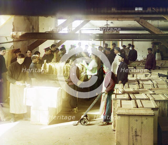 Packaging department, Borzhom, between 1905 and 1915. Creator: Sergey Mikhaylovich Prokudin-Gorsky.