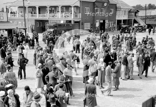 JCC Members Day, Brooklands, 4 July 1931. Artist: Bill Brunell.