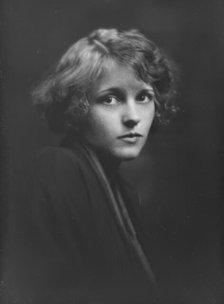 Mrs. Anderson, portrait photograph, 1917 Dec. 1. Creator: Arnold Genthe.