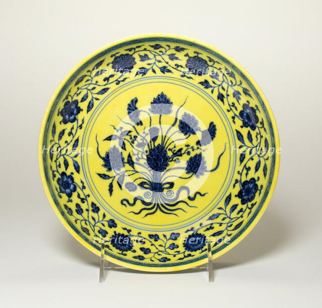Dish with Floral Bouquet Tied with a Ribbon Encircled by..., Qing dynasty, Yongzheng reign (1723-35) Creator: Unknown.
