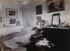 Johannesburg Hospital, South Africa: bed and sitting room, possibly staff quarters, c1905. Creator: Unknown.