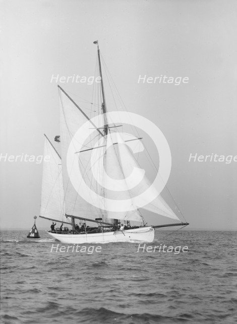 The 60 ft ketch 'Linth', 1912. Creator: Kirk & Sons of Cowes.