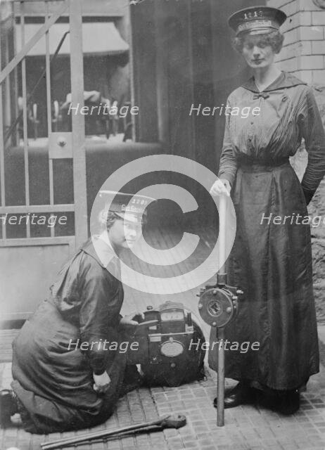 German women do men's work, between c1915 and 1918. Creator: Bain News Service.