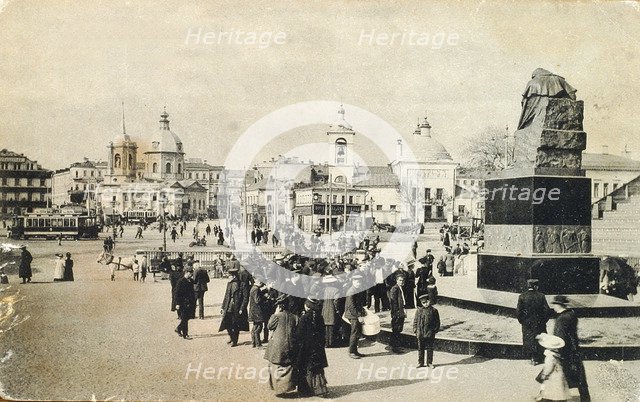 Arbat Square, Moscow, Russia, 1913. Artist: Unknown