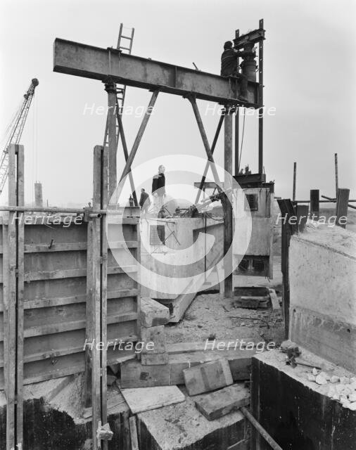 Construction of the Birmingham to Preston Motorway (M6), Staffordshire, 01/05/1962. Creator: John Laing plc.