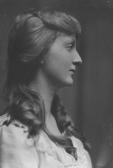 Dangerfield, Miss, portrait photograph, 1916 Mar. 28. Creator: Arnold Genthe.