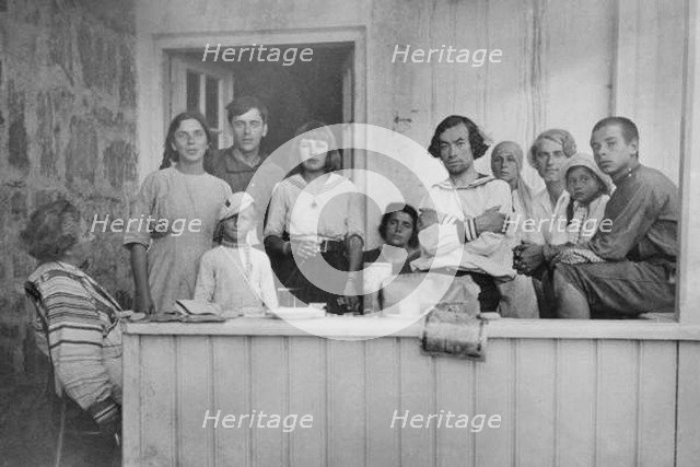 Elena Voloshina, Vera Efron, Marina Tsvetaeva, Yelizaveta Efron, Vladimir Sokolov, Maria Kudasheva, Michail Feldstein, Leonid Fe, 1913.