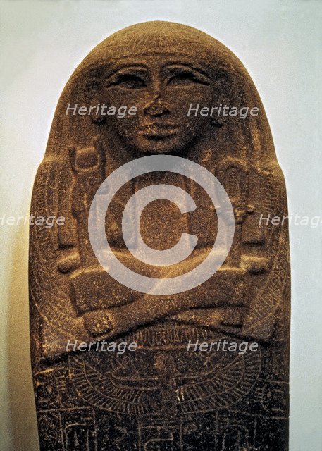 Detail of the cover of a priestess sarcophagus.