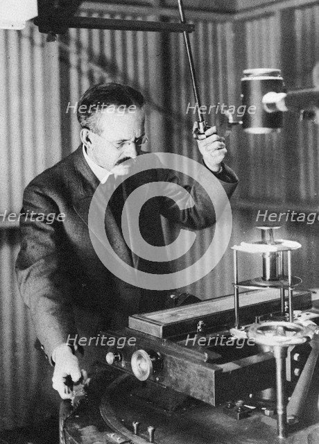 George Ellery Hale (1868-1938), American astronomer, observing sunspots, 1907. Artist: Unknown