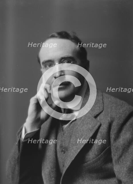 Harris, Julian H., Mr., portrait photograph, 1915 Apr. 13. Creator: Arnold Genthe.