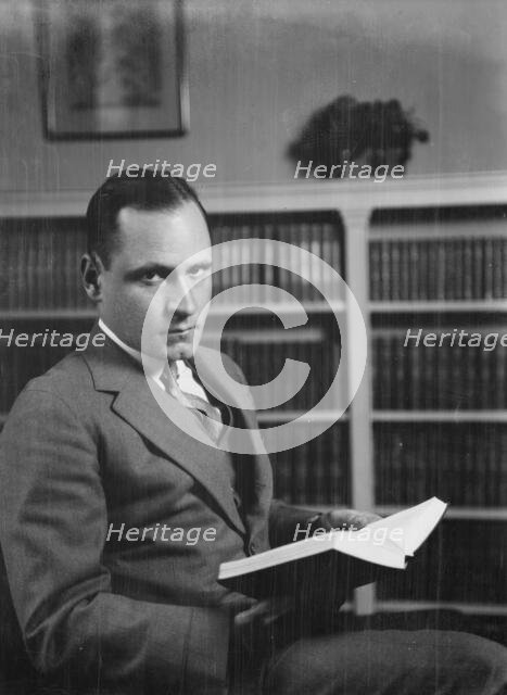 Tompkins, B.A., Mr., portrait photograph, 1925 Apr. Creator: Arnold Genthe.