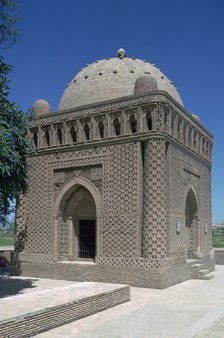 Mausoleum of Ismail Samani in Samarkand, 9th century. Artist: Unknown