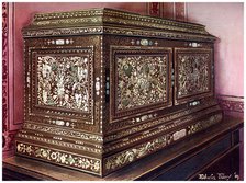 Inlaid jewel casket of walnut wood with panelled front, sides and top, 1910.Artist: Edwin Foley