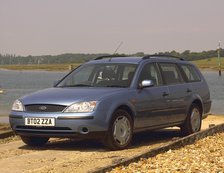 2003 Ford Mondeo LX Estate. Artist: Unknown.