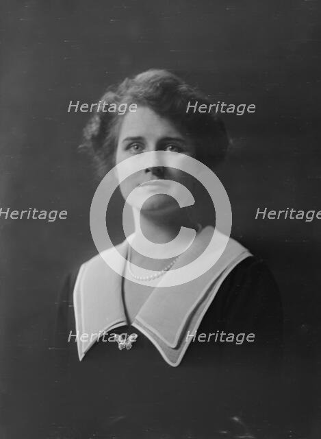Mrs. Steven C. Clark, portrait photograph, 1918 Dec. 30. Creator: Arnold Genthe.