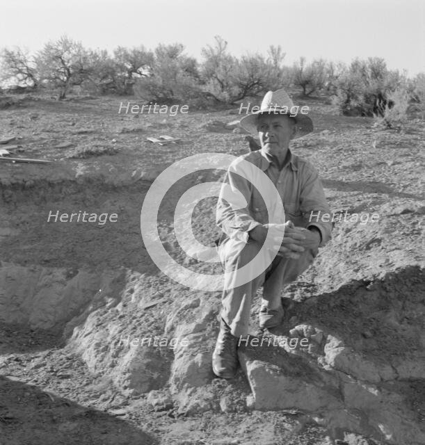 Sam Cates from Oklahoma, Cow Hollow farmer, Malheur County, Oregon, 1939. Creator: Dorothea Lange.