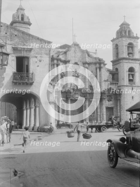 Travel views of Cuba and Guatemala, between 1899 and 1926. Creator: Arnold Genthe.
