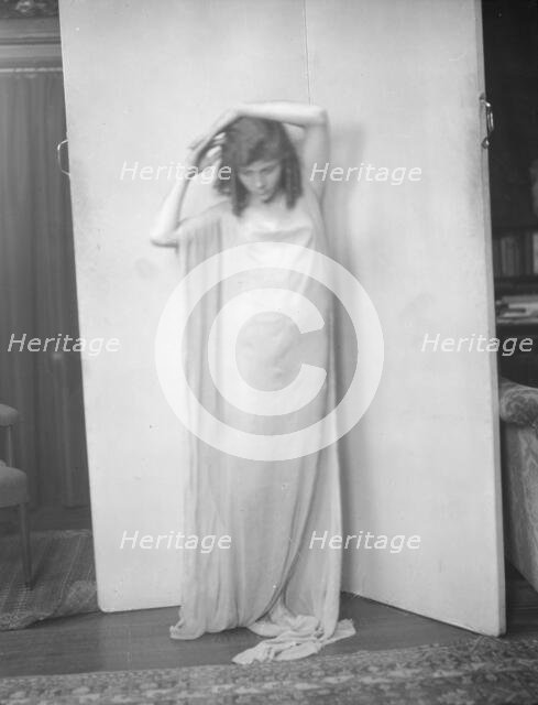 Austin, Betty, Miss, 1922 Sept. 15. Creator: Arnold Genthe.