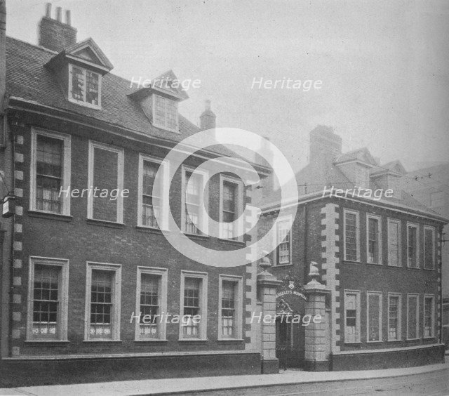 Gateway of Berkeley's Hospital, Worcester, Worcestershire, 1924.  Artist: Unknown.