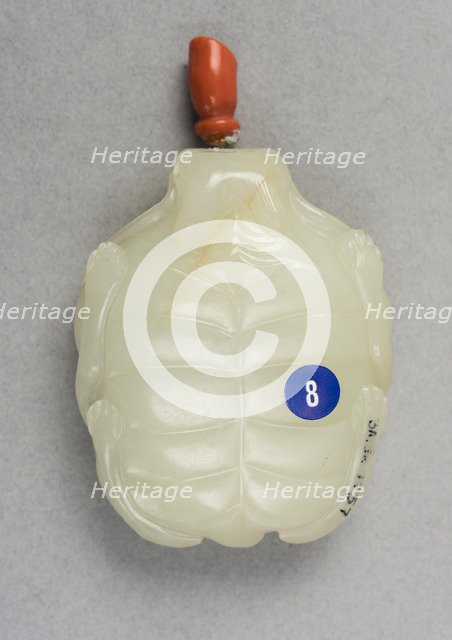 Jade snuff bottle in a turtle form, China, Qing dynasty, 1644-1911. Creator: Unknown.