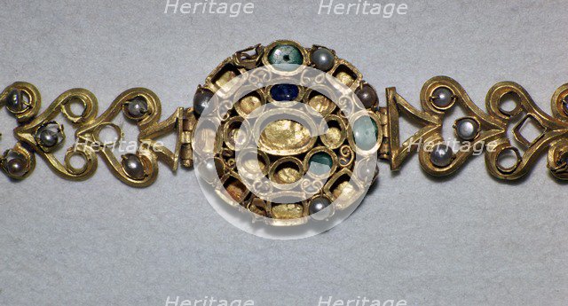 Gold Roman bracelet set with sapphires, emeralds, and pearls, 3rd century. Artist: Unknown