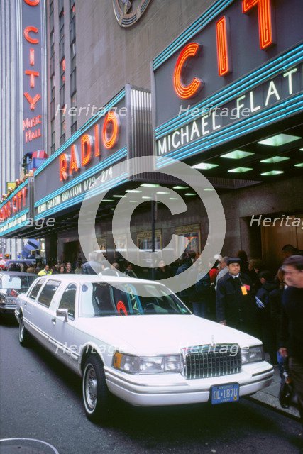 Stretch Limousine in New York. Artist: Unknown.
