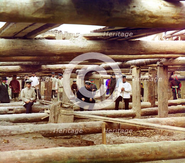 Laying concrete for the dam's sluice, Beloomut, 1912. Creator: Sergey Mikhaylovich Prokudin-Gorsky.