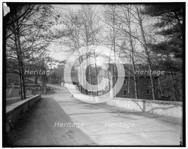 Rock Creek Park scenes: Pierce Mill, between 1910 and 1920. Creator: Harris & Ewing.