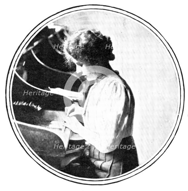 The cigarette-maker: filling, 1909. Creator: Unknown.