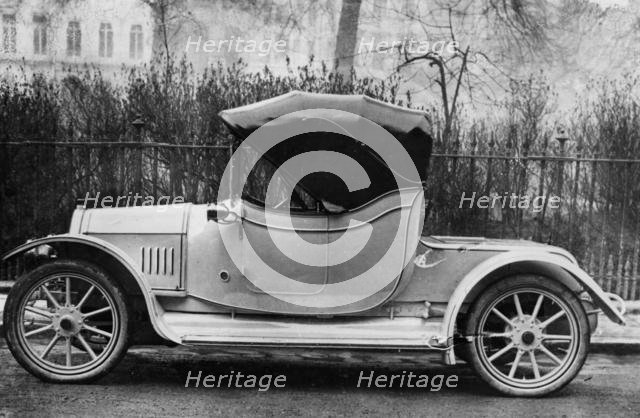 1910 Hillman 12-15hp. Creator: Unknown.